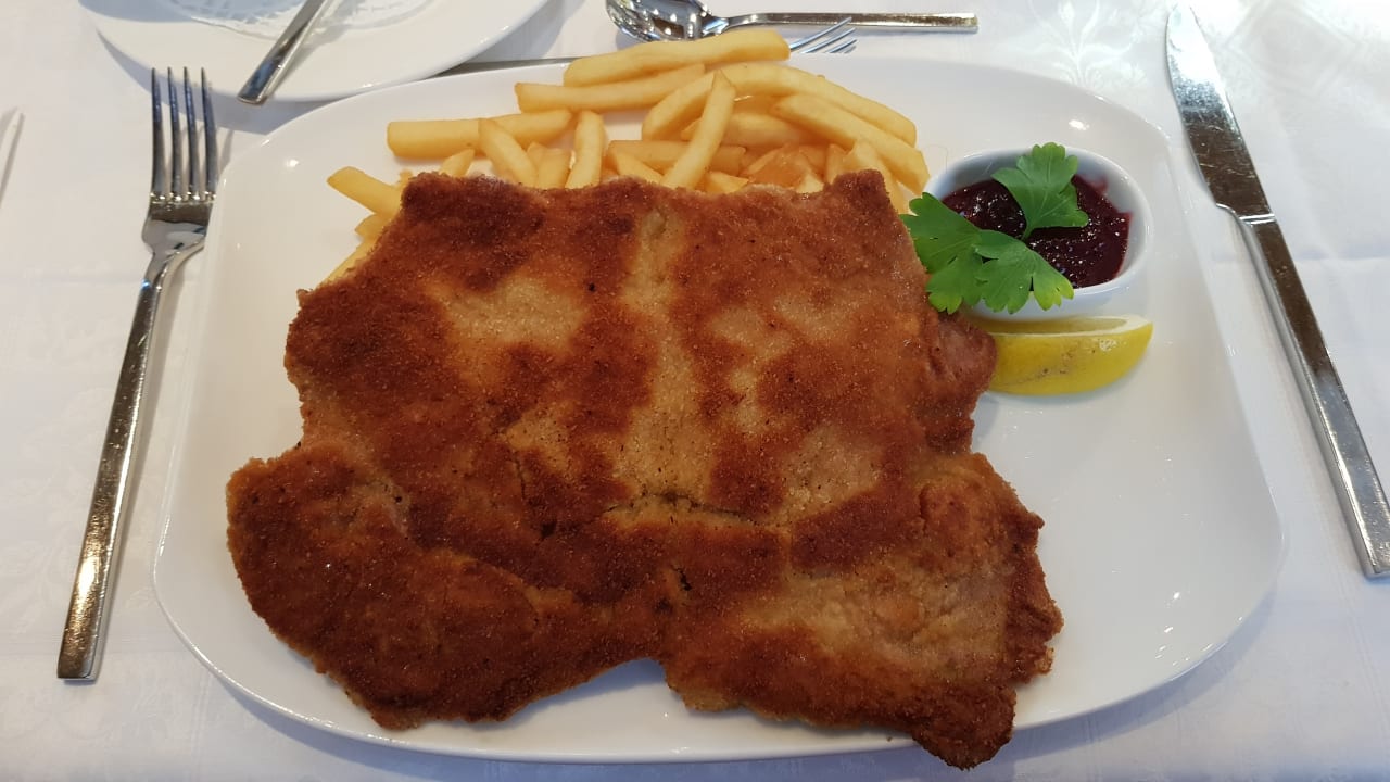 Originales Wiener Schnitzel Hotel & Gasthof Perauer