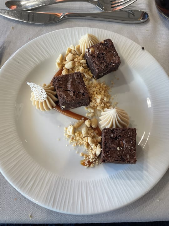 Gastro Ikones Seafront Luxury Suites