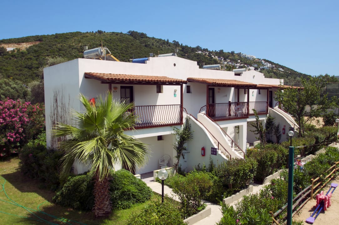 Zimmer Izer Hotel & Beach Club