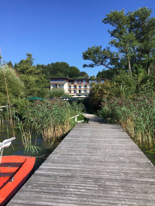 Steg Seehotel Lackner