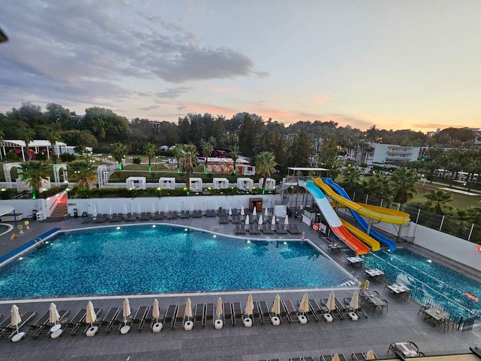 Pool Hane Sun Elite Hotel