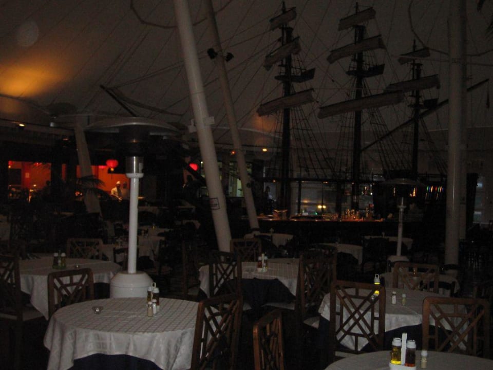 Boulevard Restaurant (Zirkuszelt) Los Zocos Impressive Lanzarote