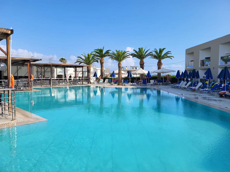 Pool Rethymno Village