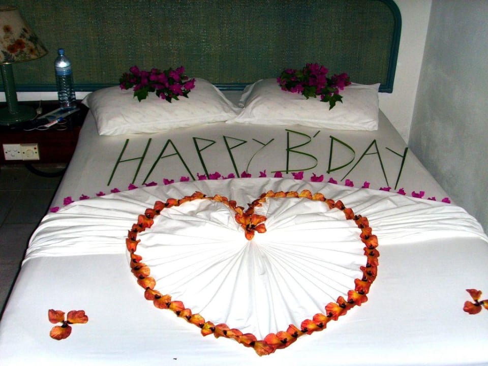 eine nette Geste zum B´day Summer Island Maldives