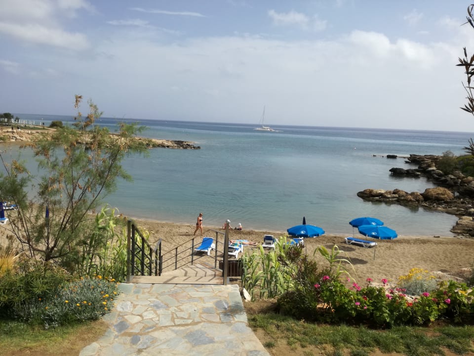 Strand Crystal Springs Beach Hotel