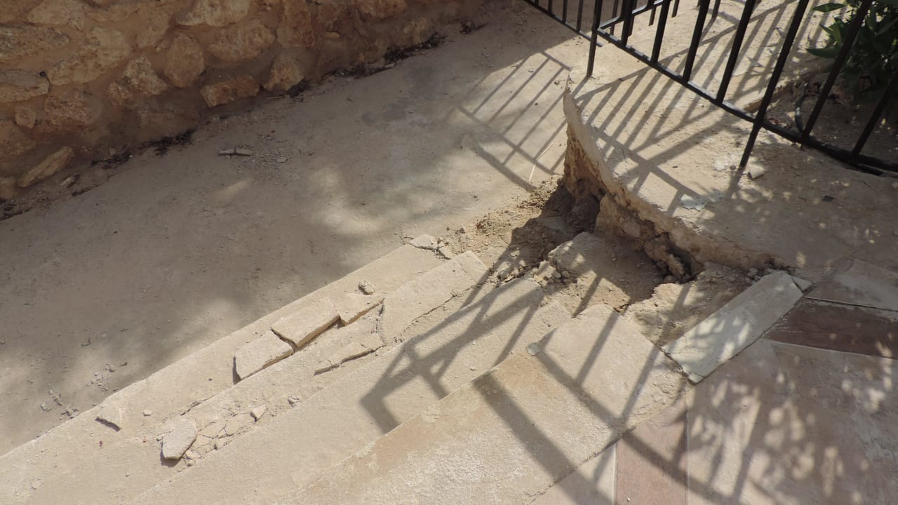 Terrasse - hier sollte repariert werden Pickalbatros Citadel Resort