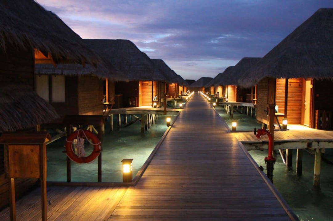 JWB Veligandu Maldives Resort Island