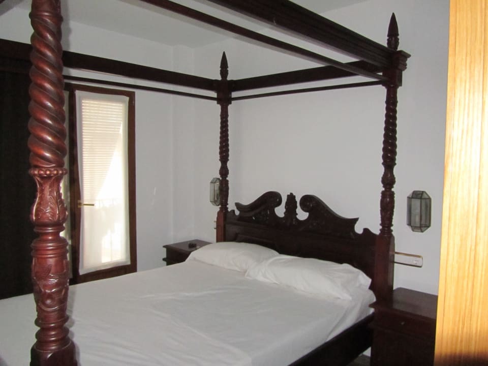 Спальня Apartments El Tranco del Mar