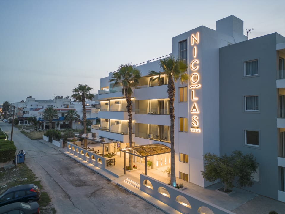 Außenansicht Nicolas Grand Suites