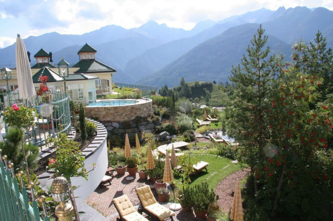 Rückseite Residenz Schalber Wellnessresidenz Schalber