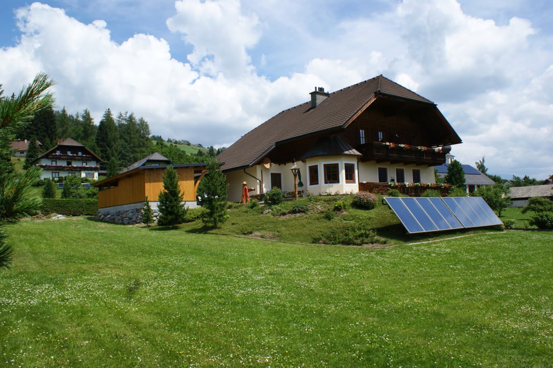 Außenansicht Graggaber im sonnigen Süden Salzburgs