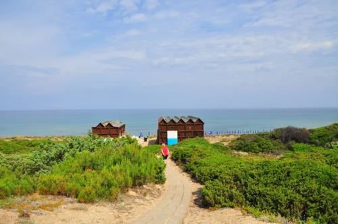 Weg zm Strand Hotel Baia delle Mimose