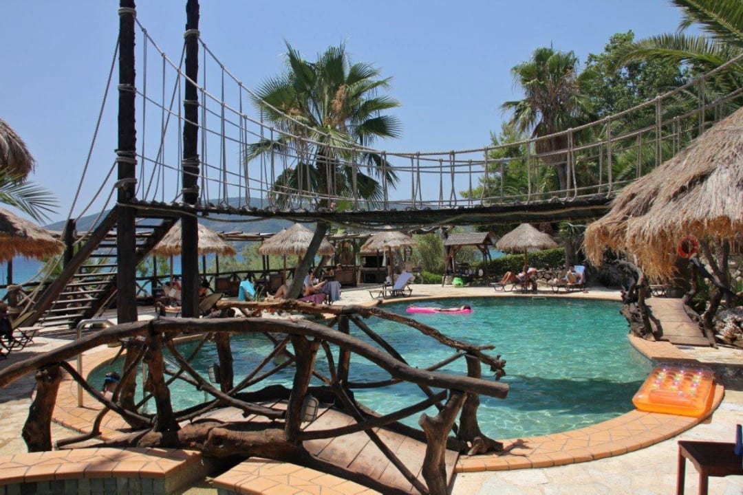 Basen Gloria Maris Hotel Suites and Villa