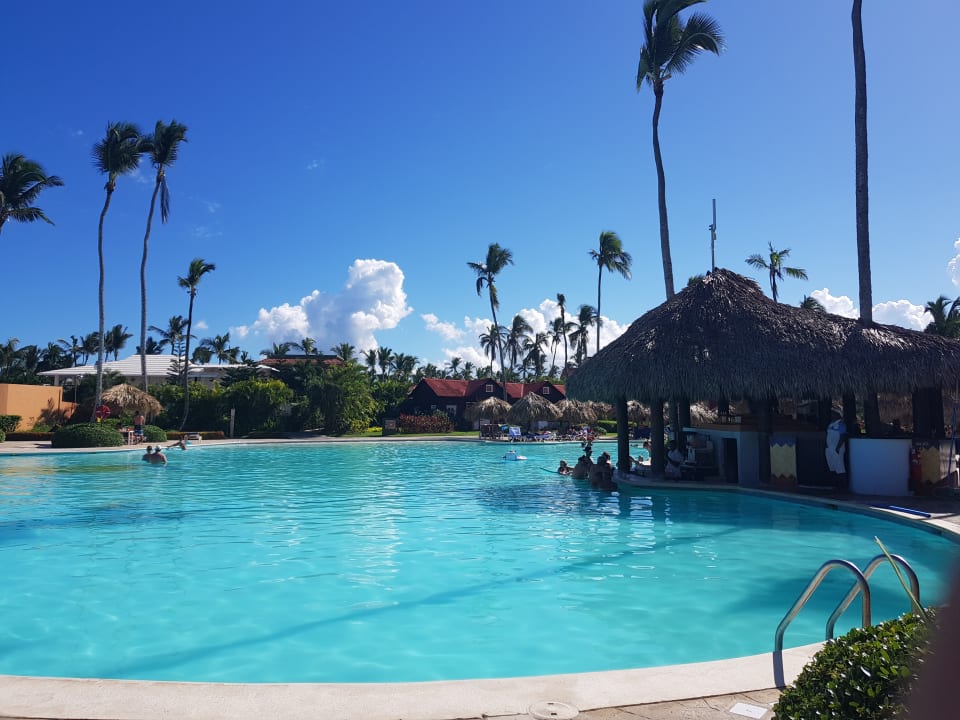 Pool Punta Cana Princess All Suites Resort & Spa