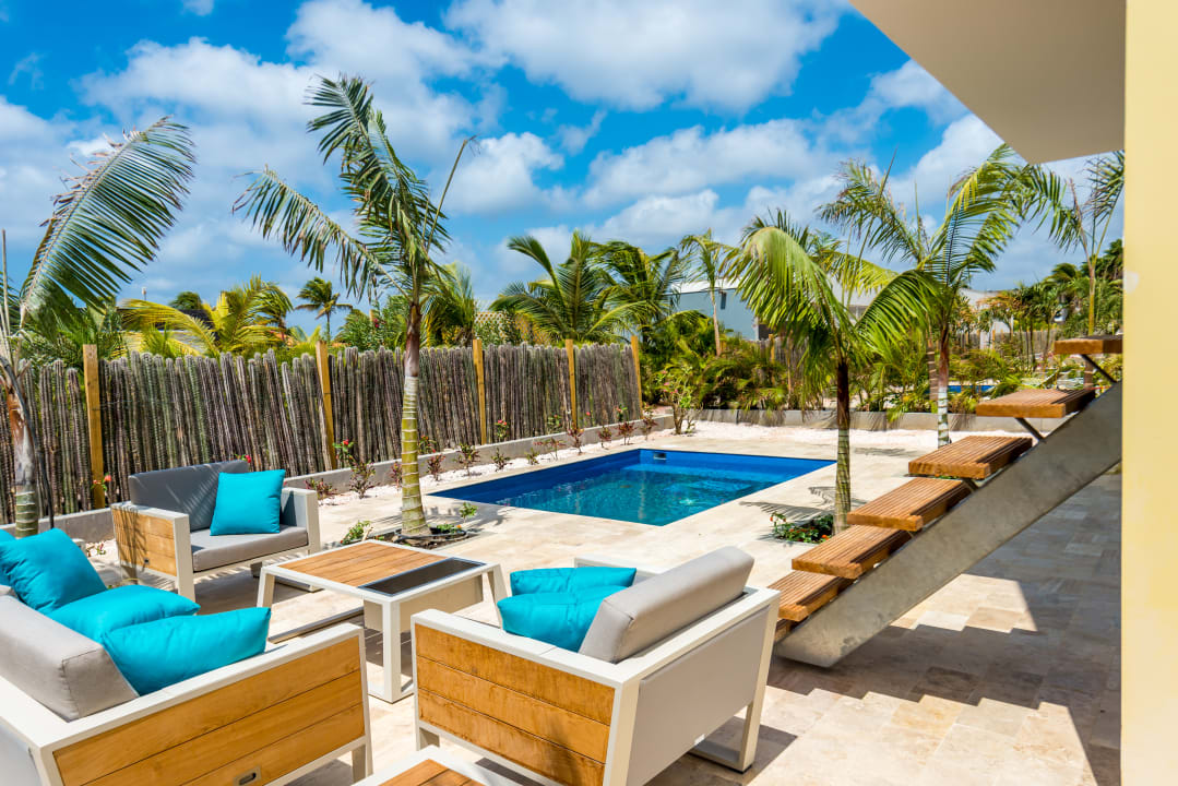 Zimmer Delfins Beach Resort Bonaire, Tapestry Collection by Hilton