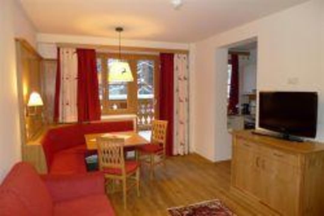 Wohnraum Alpen Appartements Zauchensee