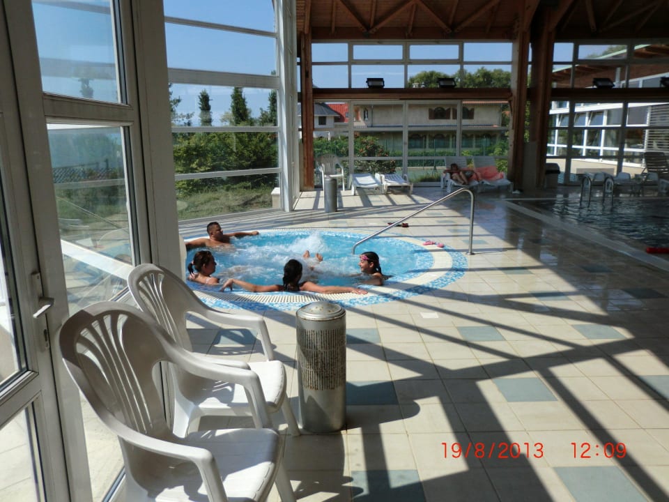 Schwimmbad Hotel Marina Port