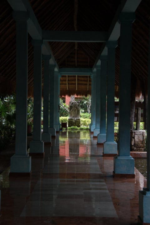 Weg zum Restaurant Iberostar Waves Tucan