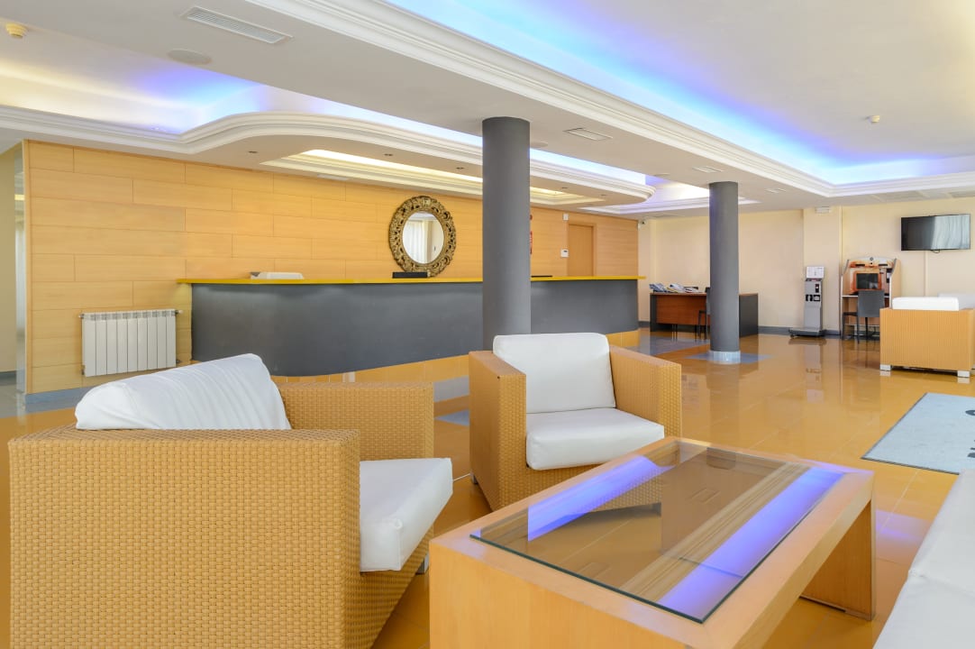 Lobby Hotel Vibra S'Estanyol