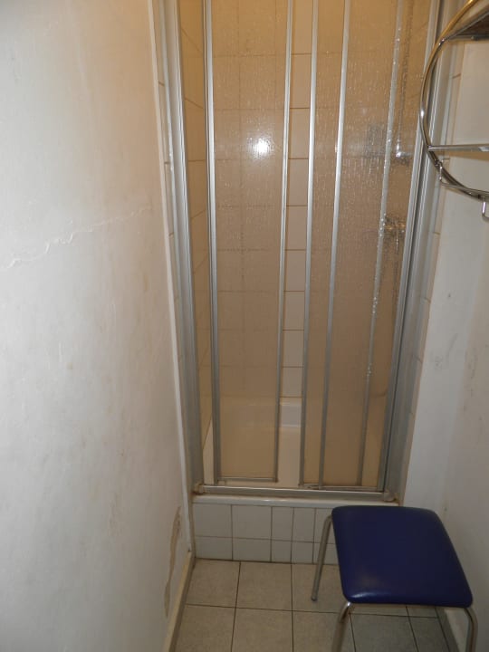 Dusche Pension Gleis 7