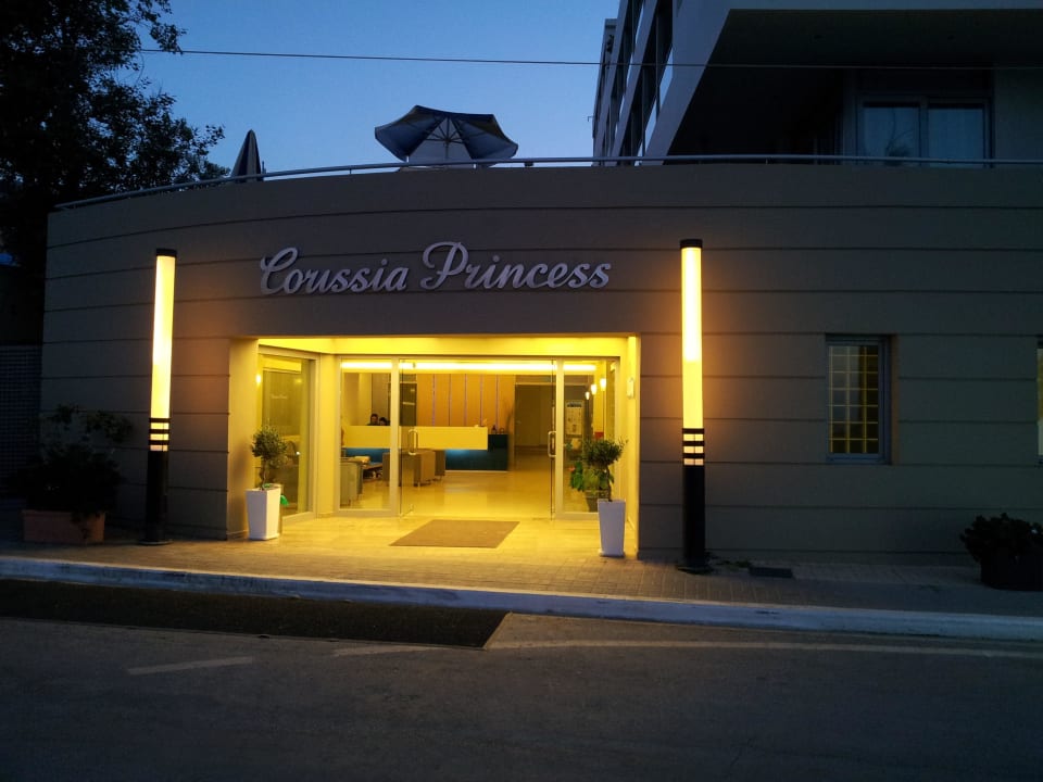 Am Abend Hotel Corissia Princess