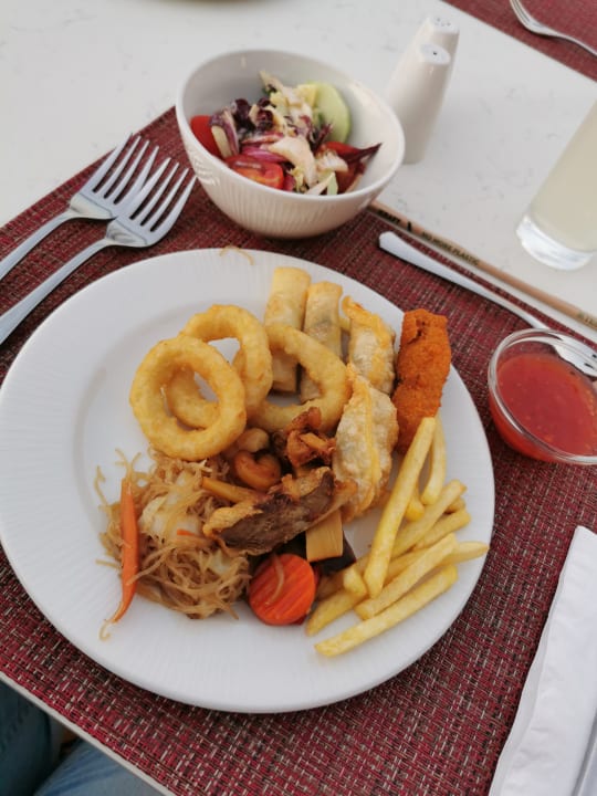 Gastro Arina Beach Resort