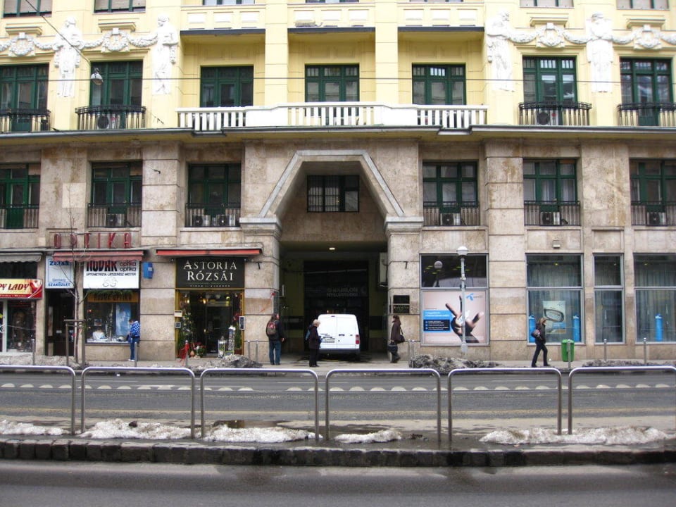 Der Eingang Budapest City Central