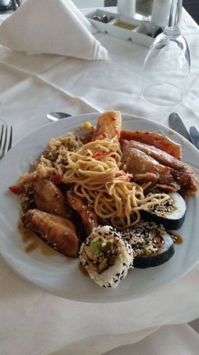 Asia Abend TUI BLUE Oceanis Beach and Spa Resort