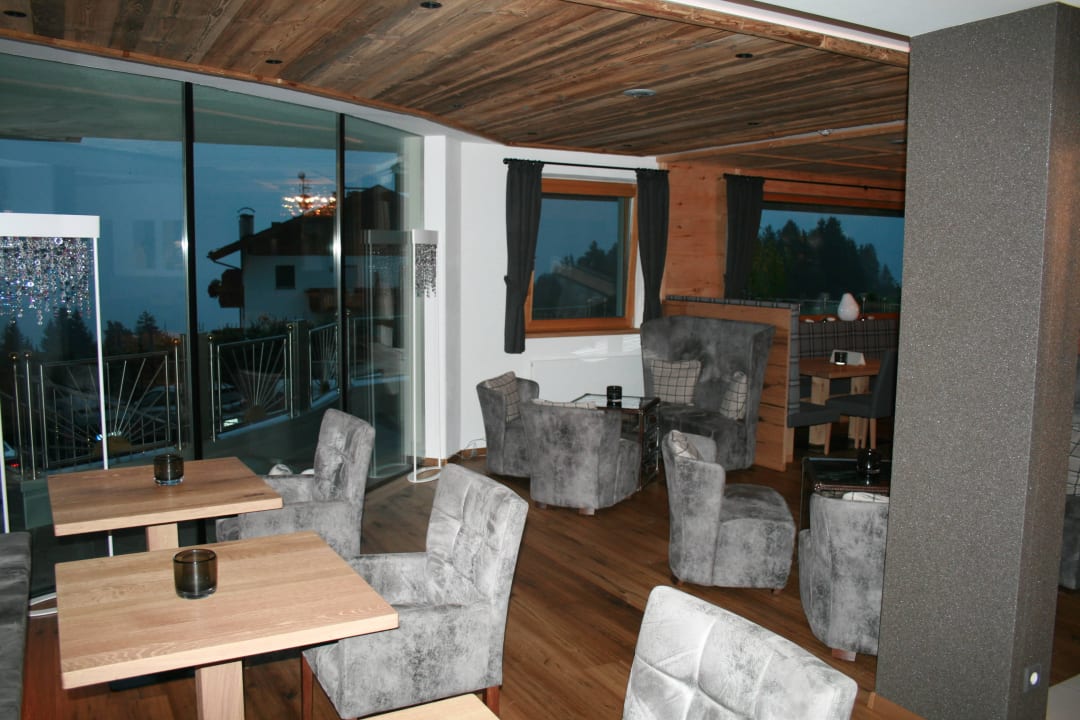 Abendlicher Treffpunkt Hotel Edelweiss