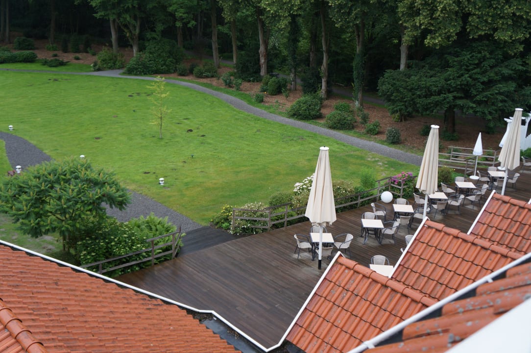 Aus blick aus dem Zimmer auf die Terrasse Das 53° Hotel