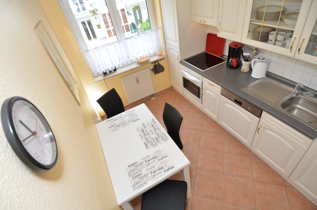 Die Küchenzeile der WG 1. Ferienwohnung Schulte - WG 01