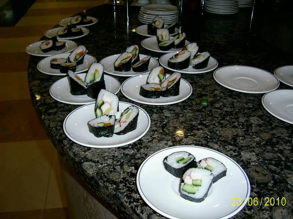 Sushi mit Gemüse Fame Residence Lara & Spa