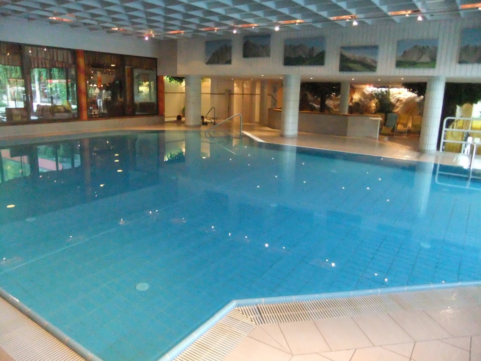 Innenpool Hotel Bellevue am See