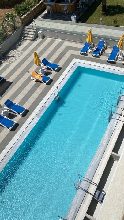 Pool Arina Beach Resort