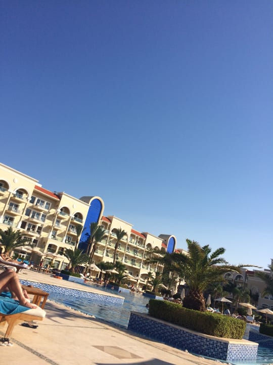 Pool Premier Le Reve Hotel & Spa