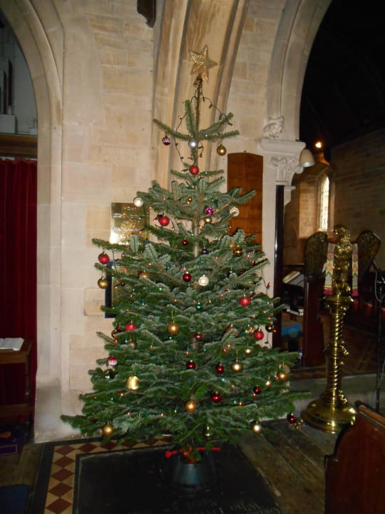 Christmas tree in the church Hotel Washbourne Court