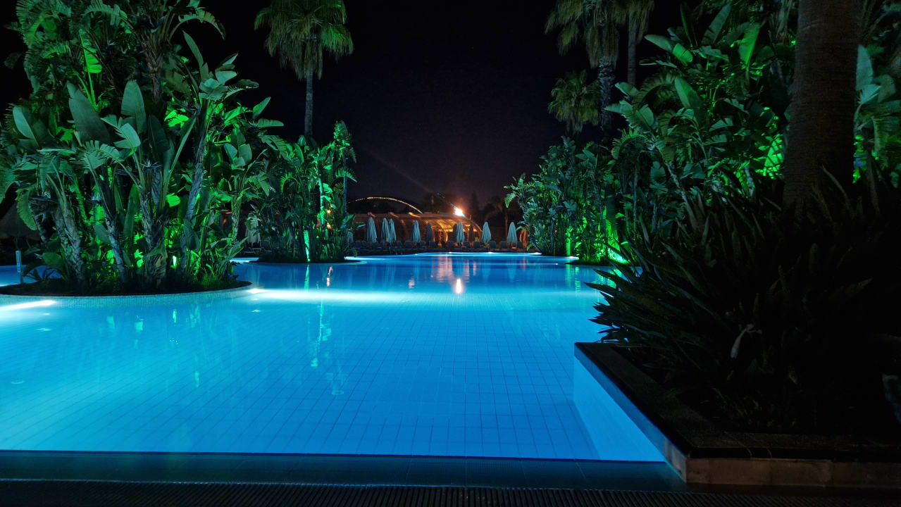 Pool Susesi Luxury Resort