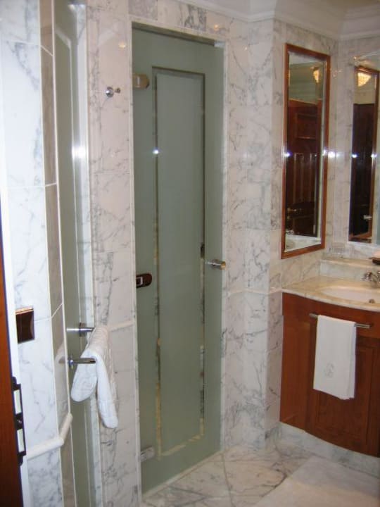 Separate Dusche und WC The Ritz-Carlton, Berlin