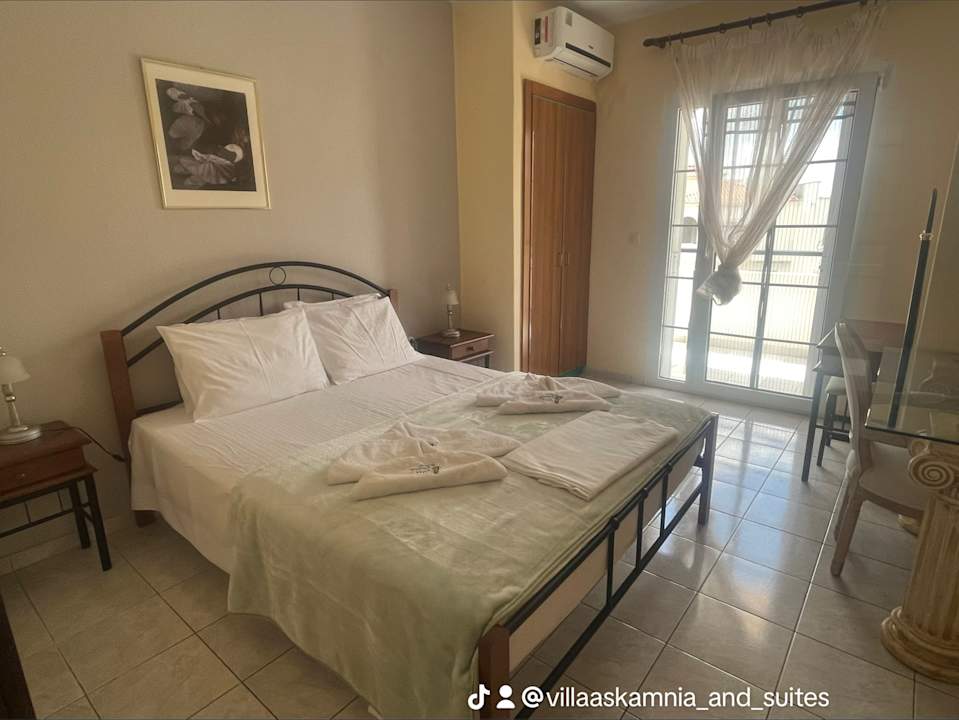 Zimmer Villa Askamnia and Suites