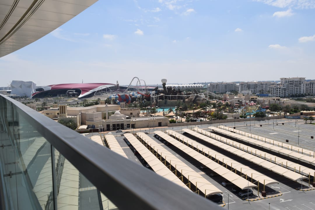 Ausblick The WB Abu Dhabi, Curio Collection By Hilton