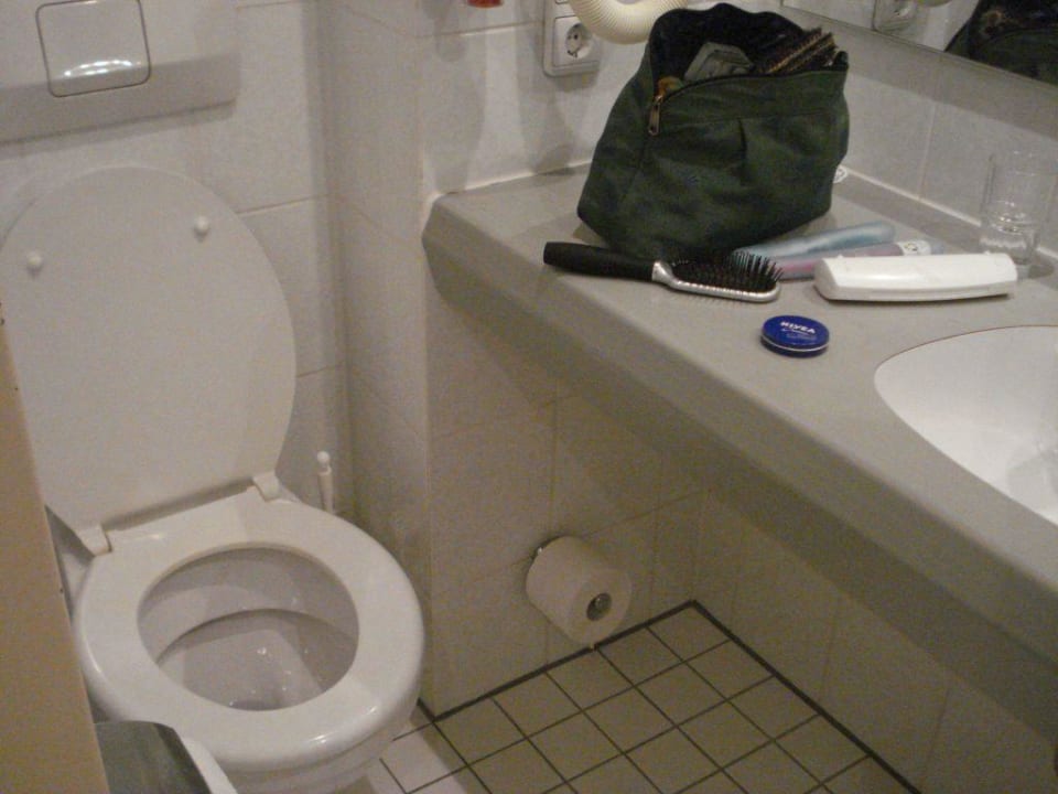 Naßzelle  Hotel Schlicker Zum Goldenen Löwen