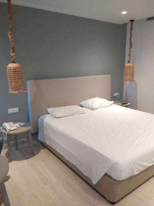Zimmer Hotel Nissi Beach Resort