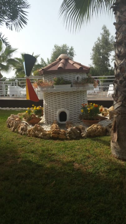 Gartenanlage Hotel Turan Prince