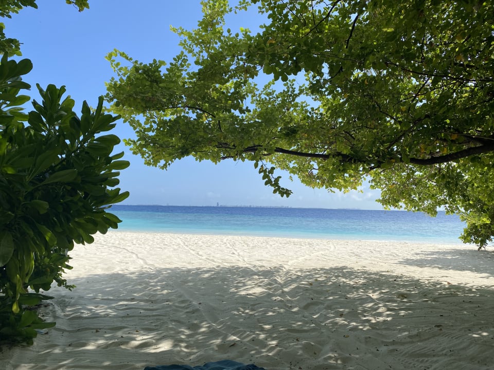 Strand Embudu Village