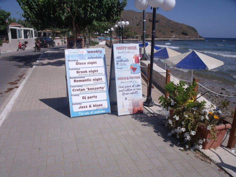 Wochenprogramm an der Poolanlage Corissia Beach Hotel