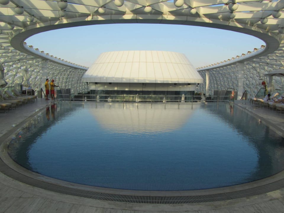 Familypool W Abu Dhabi - Yas Island
