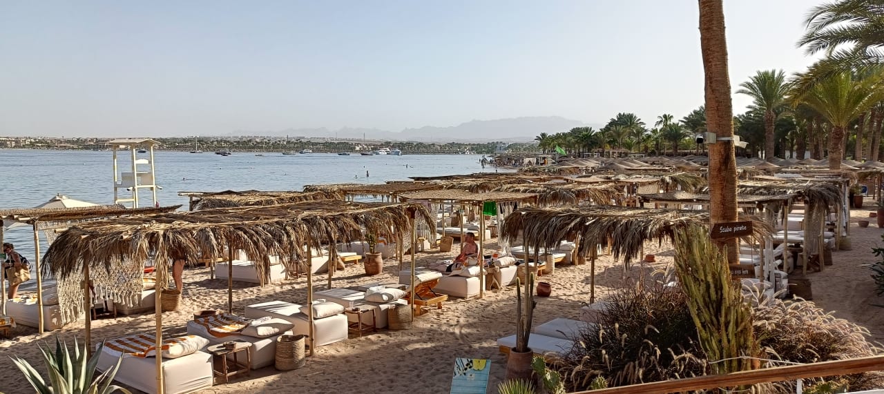 Strand Fort Arabesque Resort, Spa & Villas