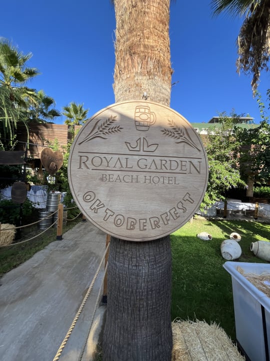 Strand Hotel Royal Garden Beach