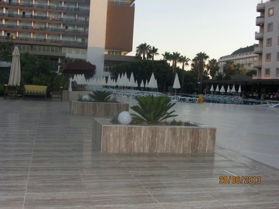 Внешний вид Hotel Royal Garden Beach