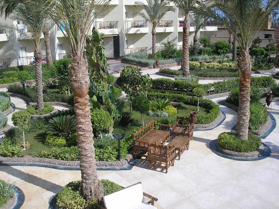 Dużo pięknej zieleni Le Jardin Aqua Park Resort